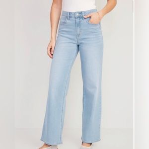 Old Navy Women’s High-Waisted Wow Wide-Leg Jeans - Like New/ Smoke & Pet…